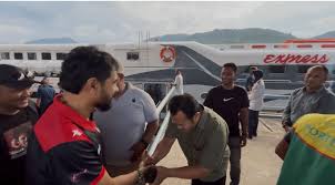 Ketua Umum DPP Partai Aceh yang juga Gubernur Aceh, Muzakir Manaf, tiba di Sabang pada Kamis sore (3/4/2025) sekitar pukul 17.40 WIB