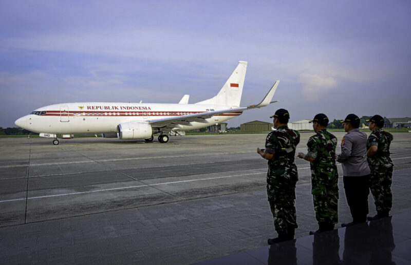 Presiden Republik Indonesia, Prabowo Subianto, bertolak ke Kuala Lumpur, Malaysia, untuk menghadiri Konferensi Tingkat Tinggi (KTT) ke-46 ASEAN, Minggu (25/5/2025).