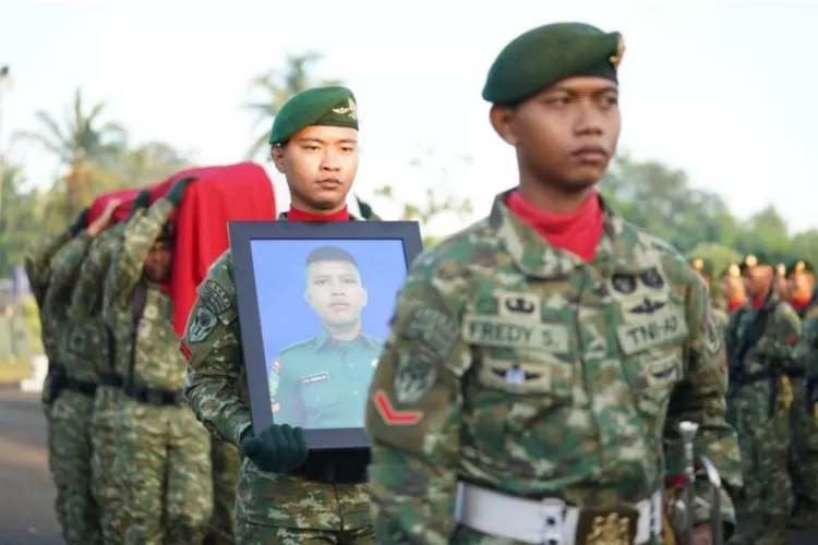 Mengenal Anumerta: Penghargaan Negara Bagi PNS dan TNI yang Gugur Saat Bertugas