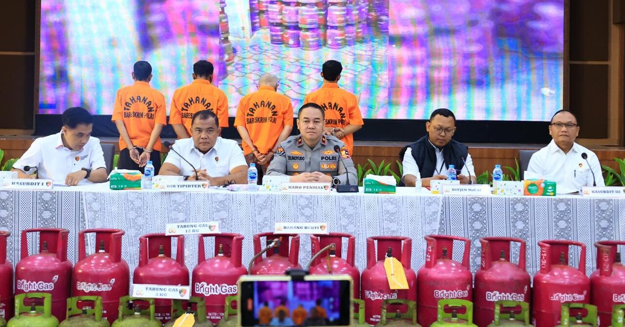 Bareskrim Polri berhasil membongkar sindikat penyalahgunaan gas LPG 3 Kg bersubsidi di Semarang dan Karawang