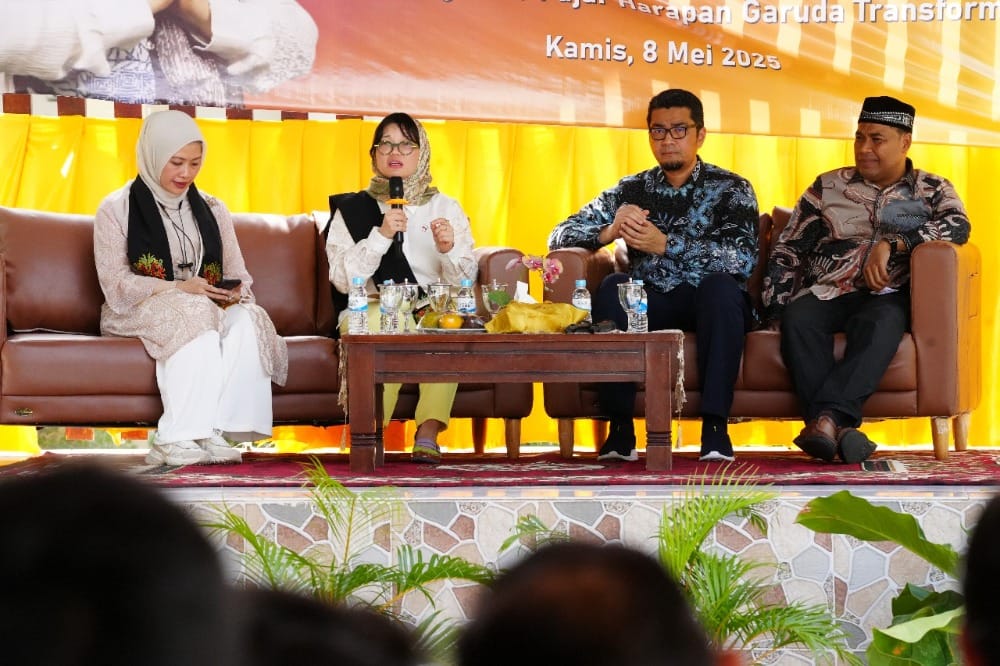 Wakil Menteri Pendidikan Tinggi Sains dan Teknologi, Prof Stella Christie PhD di SMA Negeri 10 Fajar Harapan, Kamis (8/5)