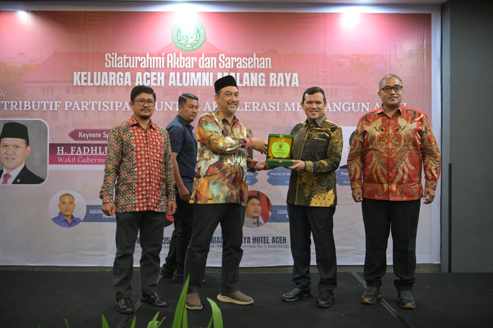 Wakil Gubernur Aceh Fadhlullah menghadiri Silaturahmi Akbar dan Sarasehan Ikatan Keluarga Alumni Mahasiswa Aceh Malang Raya di Banda Aceh, Sabtu (10/5)