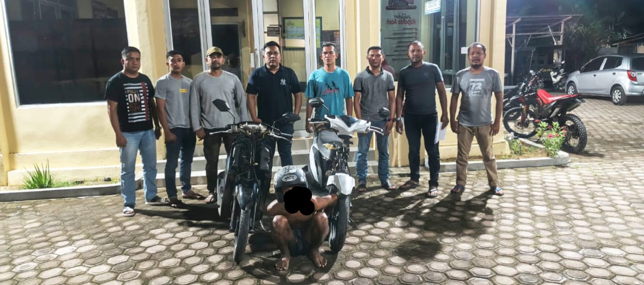 Tim Lebah Polsek Darussalam yang baru dibentuk, langsung membuat gebrakan dengan menangkap pelaku curanmor pada Rabu sore, 14 Mei 2025. (Foto: Dok. Polsek Darussalam)