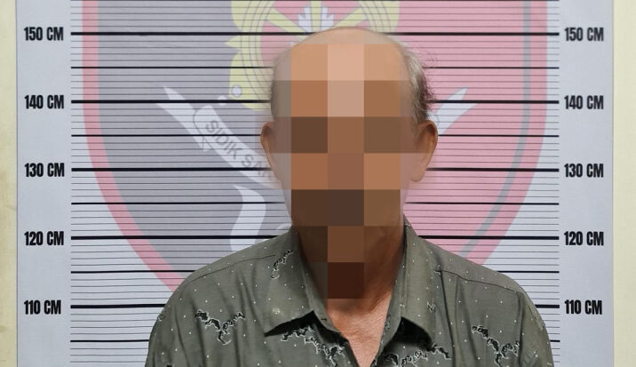 Satreskrim Polres Aceh Selatan bersama Polsek Labuhanhaji Barat menangkap seorang kakek berinisial D (60) yang diduga melakukan tindak pidana pemerkosaan terhadap dua anak di bawah umur. (Foto: Dok. Polres Aceh Selatan)