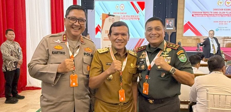 Wagub Fadhlullah, bersama Pangdam IM Mayjen TNI Niko Fahrizal dan Kapolda Aceh Irjen Achmad Kartiko, menghadiri Sarasehan Kebangsaan di Gedung Nusantara IV MPR RI, Jakarta, Selasa (20/5)
