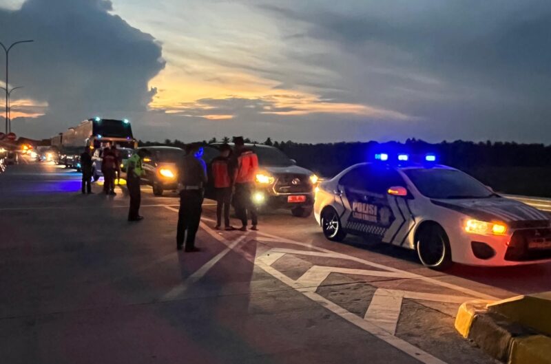 PT Hutama Karya (HK) membuka secara terbatas akses Tol Sibanceh Seksi 1 Padang Tiji–Seulimeum guna mendukung kelancaran mobilitas jamaah haji Embarkasi Aceh tahun 2025/1446 Hijriah