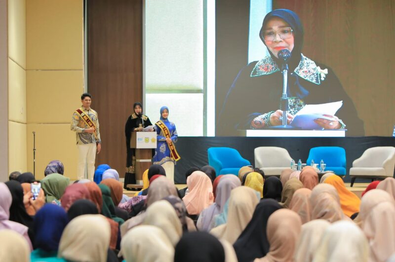 Wali Kota Banda Aceh Illiza Sa’aduddin Djamal pada Seminar dan Lokakarya “Road to Launching Banda Aceh Kota Parfum” yang digelar di Gedung Landmark BSI Aceh, Jum'at (23/5)