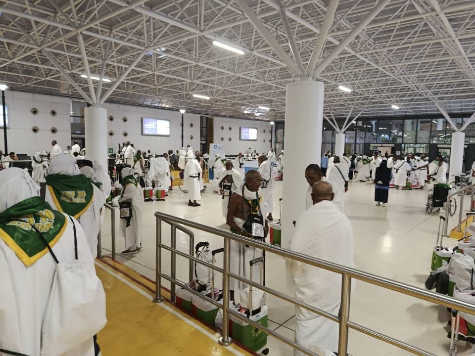 Jamaah haji Aceh Kloter 10 tiba di Bandara Jeddah, Arab Saudi, Rabu pagi (28/5).