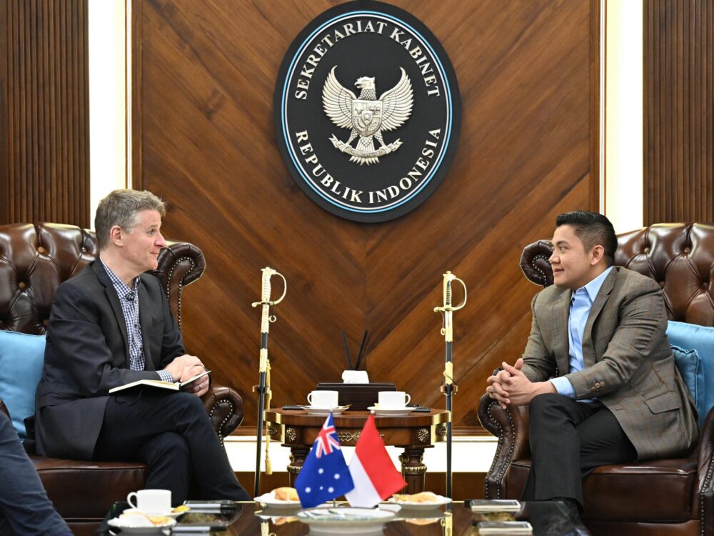 Roderick Bruce Brazier, Duta Besar LBBP Designate Resident Persemakmuran Australia untuk Republik Indonesia, di Kantor Sekretariat Kabinet RI