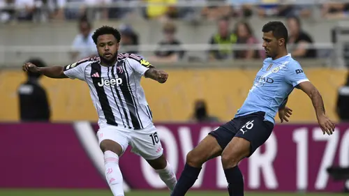 Kekalahan memalukan harus ditelan Juventus usai dihajar Manchester City dengan skor telak 2-5 di babak penyisihan Piala Dunia Antarklub 2025, Jumat (27/6/2025).