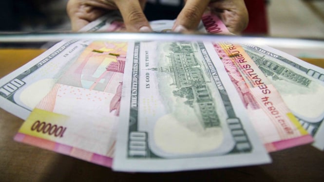Rupiah Menguat ke Rp16.270 per Dolar AS, Sinyal Pemangkasan Suku Bunga The Fed?