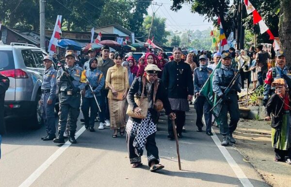 Anggota DPR RI Fraksi Gerindra, Marlyn Maisarah, menghadiri perayaan Hari Jadi Desa Cijayanti (HJC) ke-98