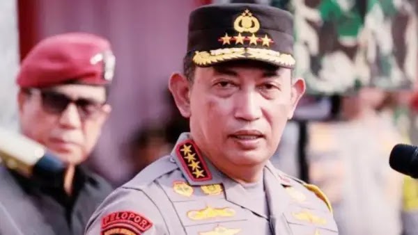 Pergantian Kapolri Dinilai Mendesak, Publik Lebih Percaya Damkar Ketimbang Polisi