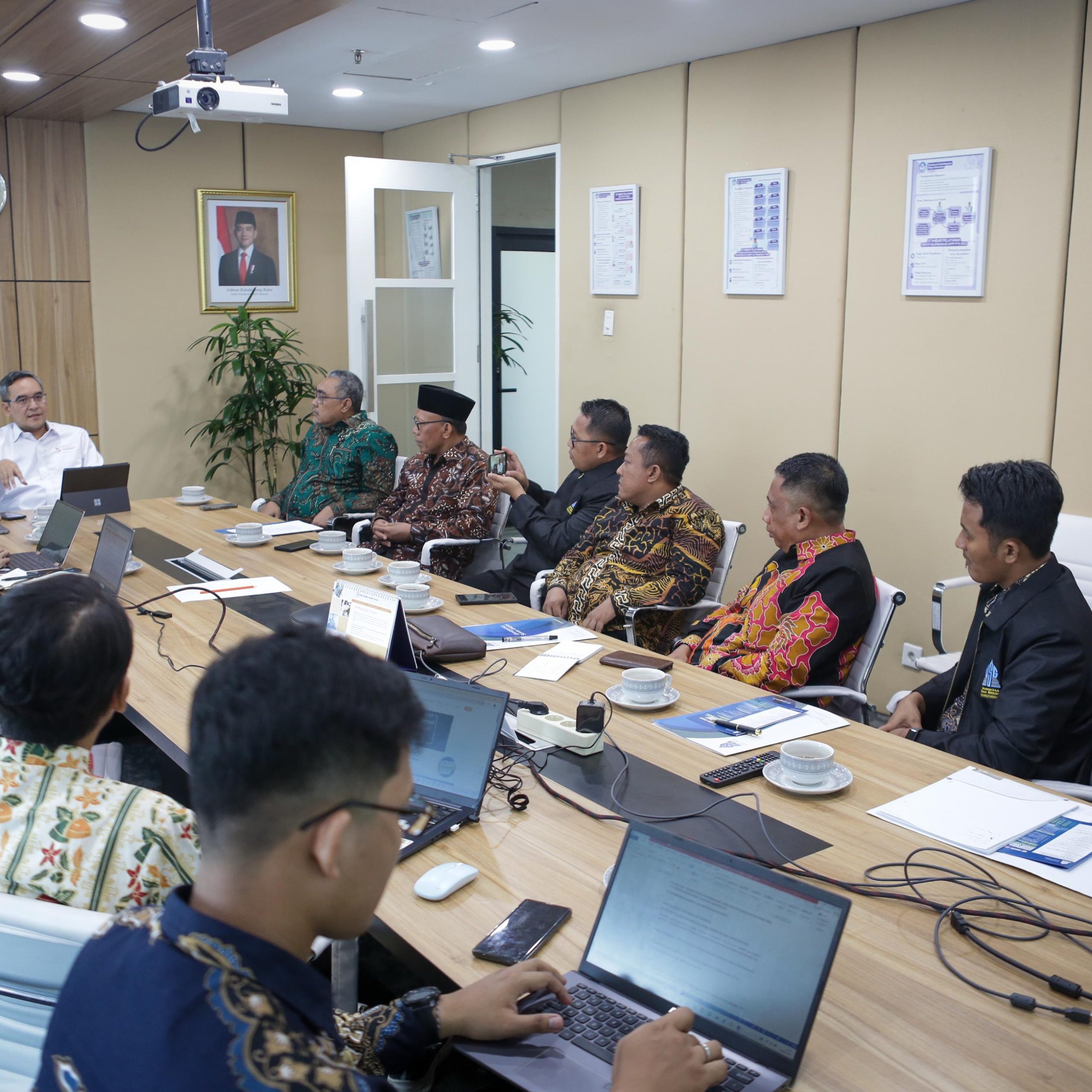 Pendaftar Dosen dan Mahasiswa Membeludak, Universitas Sunan Gresik Apresiasi Dukungan Kemendiktisaintek