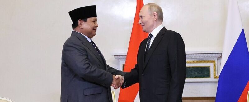 Presiden Republik Indonesia Prabowo Subianto bertemu dengan Presiden Rusia Vladimir Putin di St. Petersburg pada Kamis, 19 Juni 2025.