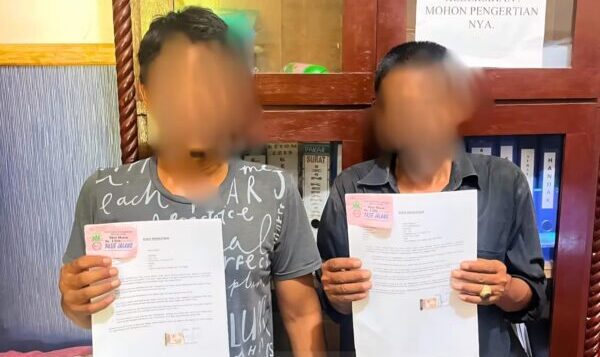 Tim Satgas Anti Premanisme Polres Aceh Besar mengamankan dua orang preman pelaku pungli di kawasan wisata Lhoknga, pada Sabtu (31/5/2025).