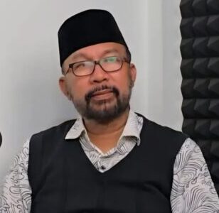 Guru Besar Filsafat Islam UIN Ar-Raniry, Prof Dr Syamsul Rijal MAg
