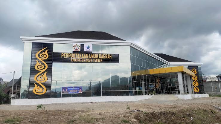 Gedung Perpustakaan Aceh Tengah yang menelan anggaran Rp9,7 miliar dari DAK 2023, hingga kini masih terbengkalai dan belum dapat dimanfaatkan oleh masyarakat.
