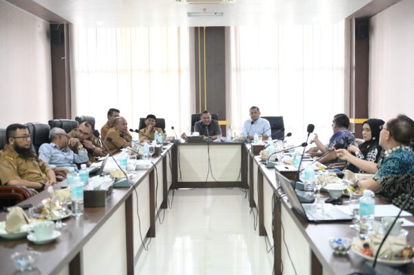Banleg DPRK Banda Aceh mulai melakukan pembahasan rancangan awal RPJM bersama Pemko Banda Aceh, Selasa (3/6).