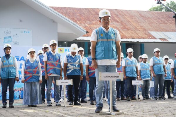 Personel PLN UID Aceh, siap siaga dalam mengamankan pasokan Listrik Idul Adha 1446 Hijriah. (Foto: Ist)