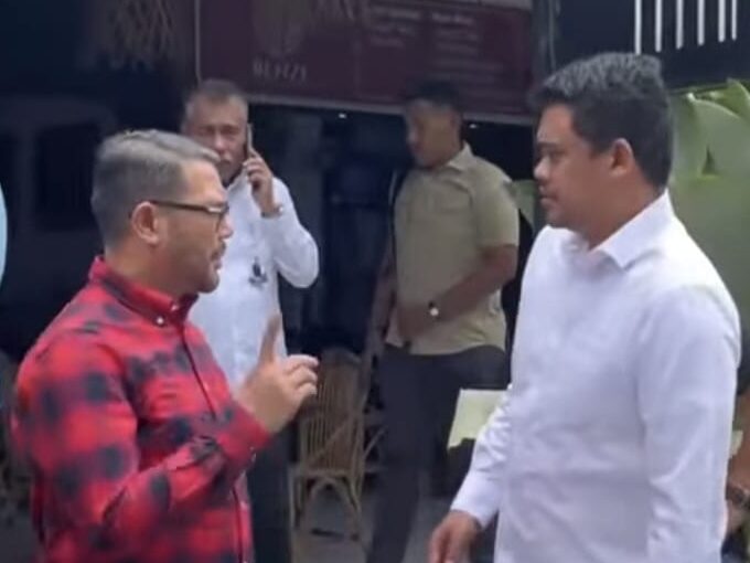 Anggota DPR RI M Nasir Djamil saat bertemu Gubsu Bobby Nasution di Banda Aceh. (Foto: Ist)