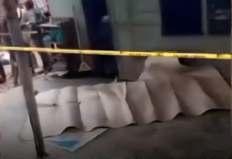 4 orang sekeluarga tewas dan dua lainnya luka-luka akibat dibacok orang yang diduga mengalami gangguan jiwa pada Senin siang (16/6/2025), di Kute Uning Segugur, Kecamatan Babul Rahmah, Aceh Tenggara.