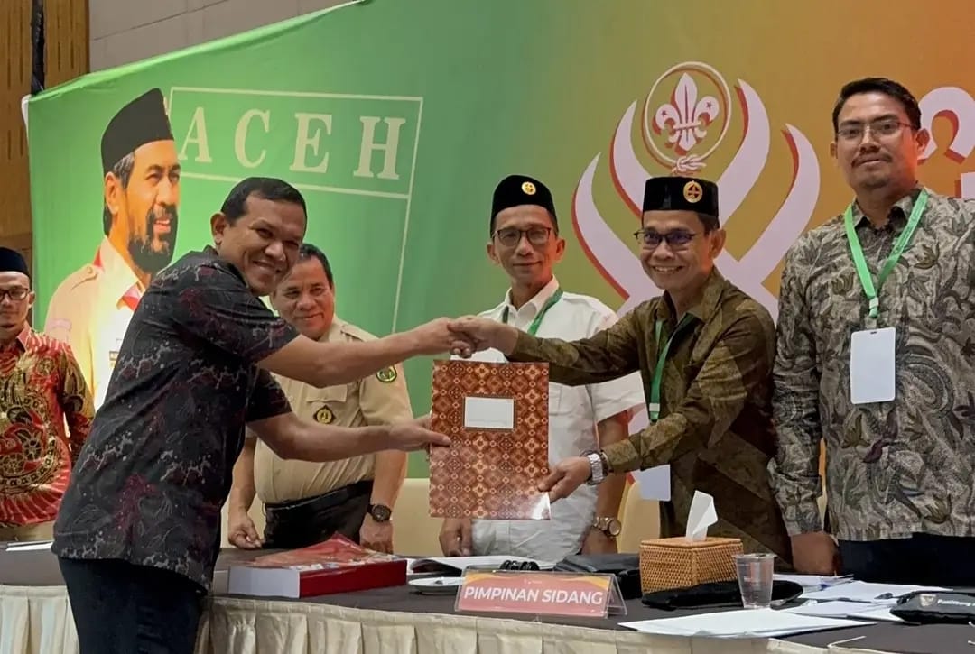 Wagub Aceh Fadhlullah atau Dek Fad terpilih aklamasi sebagai Ketua Kwarda Pramuka Aceh periode 2025-2030 dalam Musda ke-10, di Ballroom The Pada Hotel, Kamis (19/6). (Foto: For Infoaceh.net)