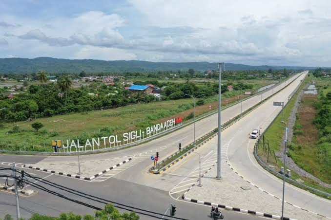 Kementerian PU bersama Badan Usaha Jalan Tol PT Hutama Karya tengah menuntaskan pembangunan Jalan Tol Sigli–Banda Aceh (Sibanceh) sepanjang 74,2 km (Foto: Ist)