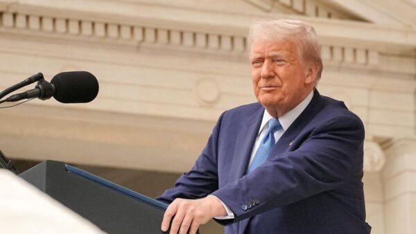 Presiden Amerika Serikat Donald Trump kembali bikin gaduh panggung politik global. Mulai Senin (9/6/2025).