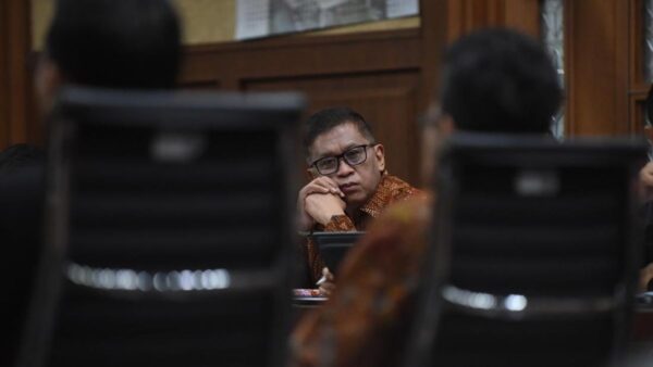 Hasto Bawa-bawa 'Negeri Konoha' di Sidang, Kuasa Hukum Cecar Ahli KPK soal BAP dan Saksi Penyidik