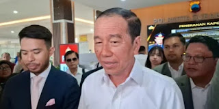 Jokowi Bantah Kasmudjo Dosen Pembimbing Skripsi, Dokter Tifa: Terbiasa Bohong
