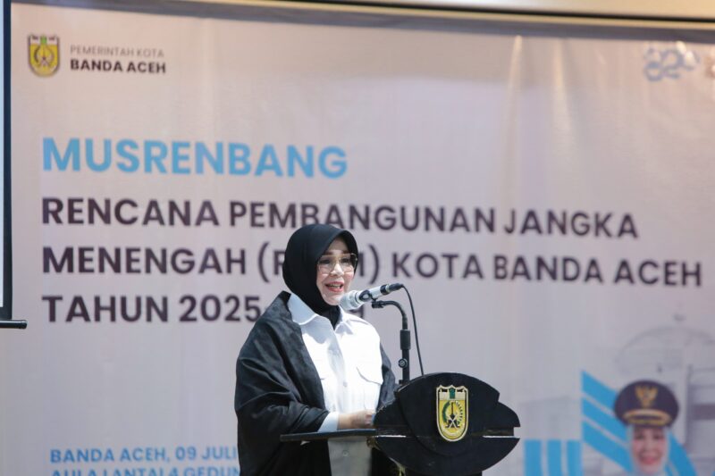 Wali Kota Banda Aceh Illiza Sa’aduddin Djamal membuka Musrenbang RPJM Banda Aceh Tahun 2025-2029. (Foto: Ist)