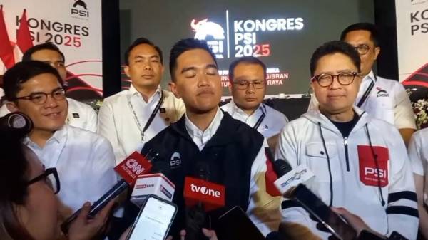 Kaesang Pangarep sebagai Ketua Umum Partai Solidaritas Indonesia (PSI).