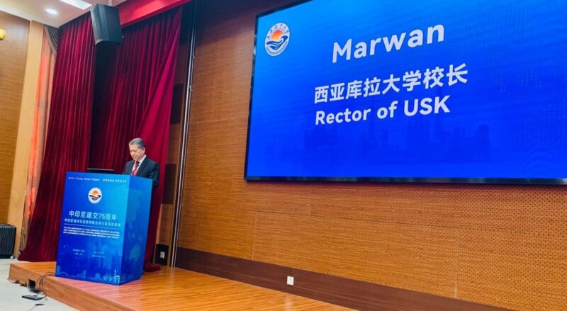 Rektor USK Prof Dr Ir Marwan berbicara di Marine Symposium and Exhibition yang digelar di Shanghai, Tiongkok, pada 1-3 Juli 2025. (Foto: Ist)