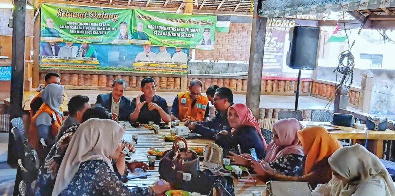 Silaturahmi dan Legalitas Aren Hijau Kabupaten/Kota se-Aceh yang digelar di Warung Kupi Nanggroe, Gampong Sukadamai, Kecamatan Lueng Bata, Banda Aceh, Sabtu (5/7/2025). Foto; Ist