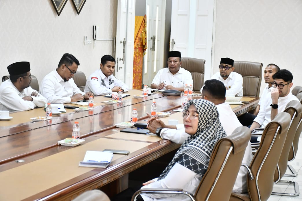 Wali Kota Illiza Sa’aduddin Djamal menggelar rapat kerja sama dengan Universitas Islam Indonesia (Yogyakarta)