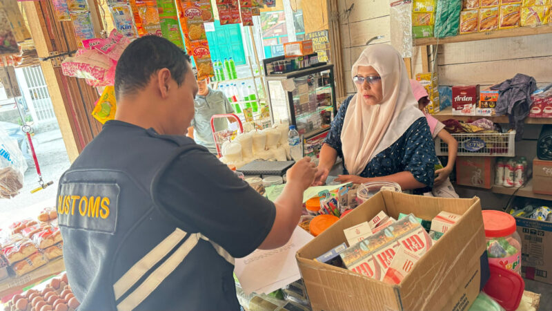 Bea Cukai Banda Aceh menggelarOperasi Gurita dalam memberantas peredaran rokok ilegal