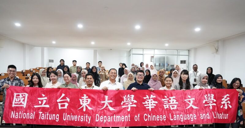 Pembukaan Aceh Mandarin Camping 2025 di Universitas Syiah Kuala, pada Senin (21/07/2025). (Foto: Humas USK
