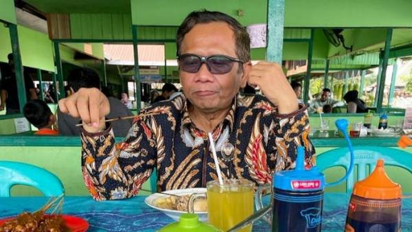 Mantan Menteri Koordinator Bidang Politik, Hukum, dan HAM RI (Menkopolhukam) Mahfud MD