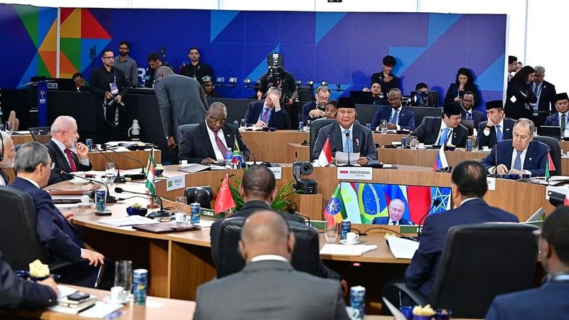 Prabowo Masuk BRICS, Indonesia Siap Tinggalkan Bayang-Bayang Amerika