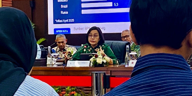 Menteri Keuangan Sri Mulyani Indrawati mengumumkan penerbitan Kangaroo Bond perdana senilai AUD 800 juta, simbol kemitraan ekonomi Indonesia-Australia, 8 Agustus 2025.