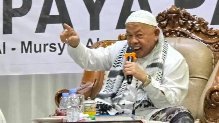 Ulama Kharismatik Aceh Tgk H Muhammad Ali atau akrab disapa Abu Paya Pasi (Pimpinan Dayah Bustanul Huda, Julok, Aceh Timur) ditunjuk jadi Imam Besar Masjid Raya Baiturrahman di Banda Aceh. (Foto: Ist)