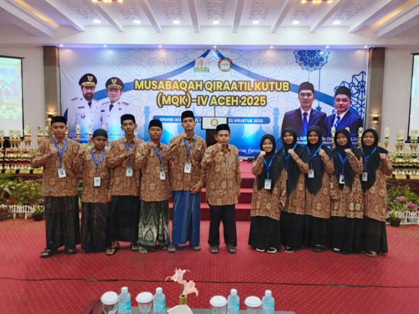 Kafilah Musabaqah Qiraatil Kutub (MQK) Kota Banda Aceh dalam ajang MQK IV Tingkat Provinsi Aceh 2025. (Foto: Ist)
