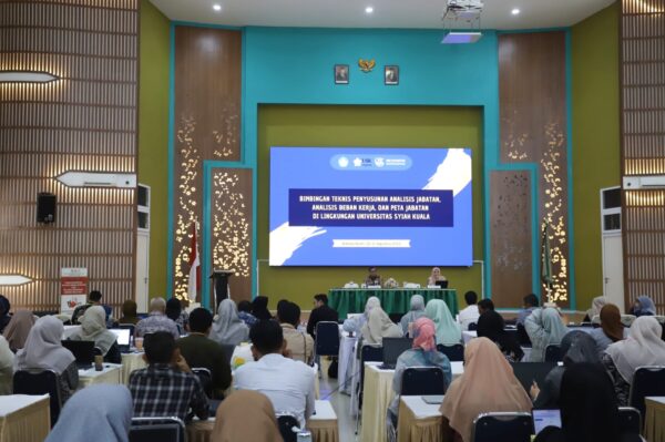 Universitas Syiah Kuala menggelar BIMTEK penyusunan Analisis Jabatan (ANJAB), Analisis Beban Kerja (ABK) dan peta jabatan di aula FMIPA USK, Rabu (20/8). (Foto: Ist)