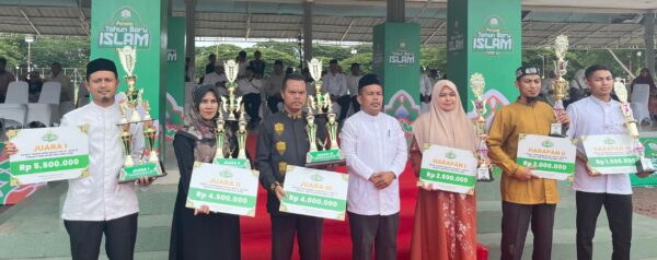 MTsN 1 Model Banda Aceh meraih juara 2 dalam ajang Musabaqah Pawai Muharram 1447 H yang diselenggarakan di Banda Aceh, Ahad (3/8). (Foto: Ist)