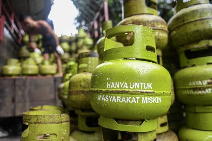 Pemkab Aceh Besar memperketat pengawasan distribusi LPG 3 kg bersubsidi menyusul keluhan warga terkait kelangkaan LPG, meski kuota dari Pertamina cukup. (Foto: Ist)