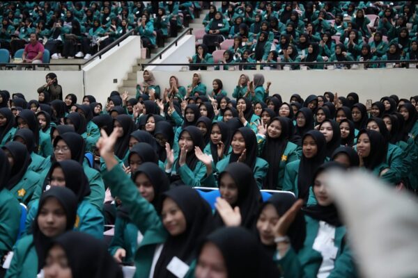 Universitas Syiah Kuala memperkenalkan program Rekognisi Prestasi dan Kegiatan Kemahasiswaan dalam acara PAKARMARU di Gedung AAC Dayan Dawood, Rabu (13/8). (Foto: Ist)