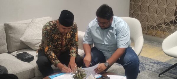 Yayasan Wakaf Baitul Asyi menandatangani MoU Pengelolaan Dana ZIS dengan BSI Maslahat. (Foto: Ist)