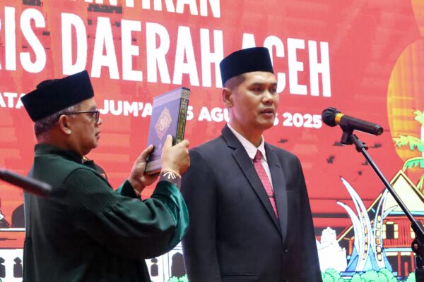 M Nasir Syamaun dilantik sebagai Sekretaris Daerah (Sekda) Aceh definitif pada Jum'at sore (15/8/2025) di Anjong Mon Mata. (Foto: For Infoaceh.net)
