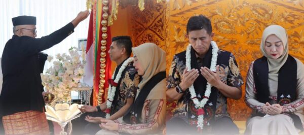 Kapolda Aceh yang baru Brigjen Pol Marzuki Ali Basyah, beserta istri, disambut tradisi peusijuek tiba di Bandara SIM Blang Bintang, Aceh Besar, Jum'at (22/8). (Foto: Ist)